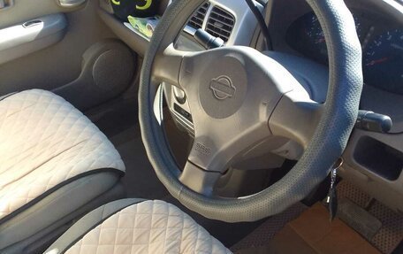 Nissan Cube II, 2001 год, 220 000 рублей, 6 фотография