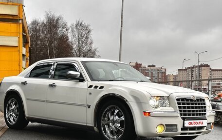 Chrysler 300C II, 2007 год, 2 100 000 рублей, 2 фотография