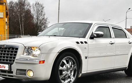 Chrysler 300C II, 2007 год, 2 100 000 рублей, 7 фотография