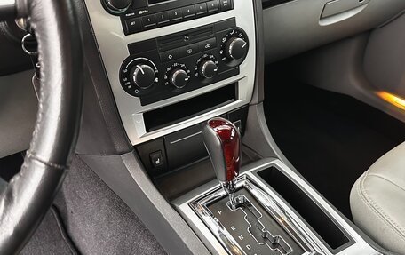 Chrysler 300C II, 2007 год, 2 100 000 рублей, 10 фотография