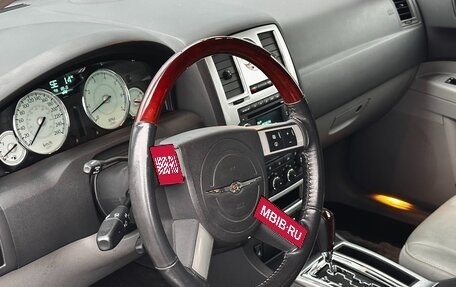 Chrysler 300C II, 2007 год, 2 100 000 рублей, 8 фотография