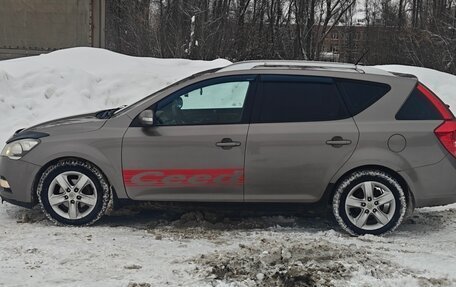 KIA cee'd I рестайлинг, 2010 год, 730 000 рублей, 3 фотография