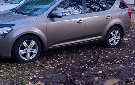 KIA cee'd I рестайлинг, 2010 год, 730 000 рублей, 28 фотография