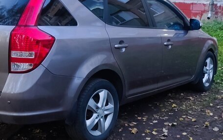 KIA cee'd I рестайлинг, 2010 год, 730 000 рублей, 27 фотография