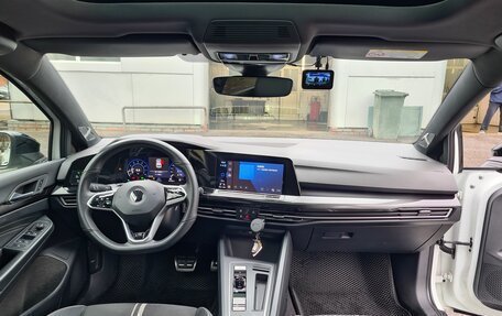 Volkswagen Golf VIII, 2022 год, 2 750 000 рублей, 9 фотография