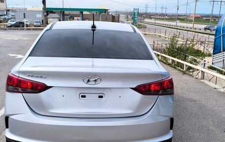 Hyundai Solaris II рестайлинг, 2022 год, 1 680 000 рублей, 4 фотография