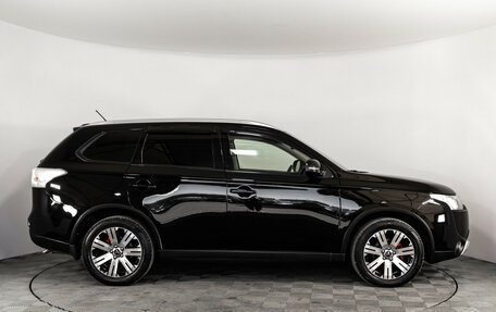 Mitsubishi Outlander III рестайлинг 3, 2014 год, 1 349 000 рублей, 4 фотография