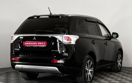 Mitsubishi Outlander III рестайлинг 3, 2014 год, 1 349 000 рублей, 5 фотография