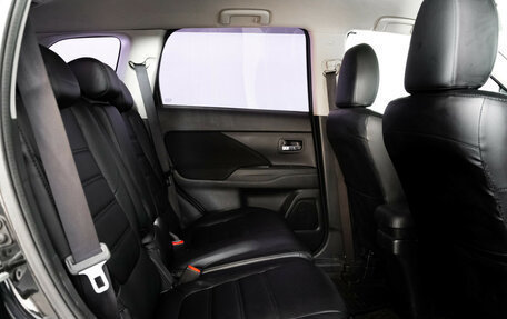 Mitsubishi Outlander III рестайлинг 3, 2014 год, 1 349 000 рублей, 16 фотография