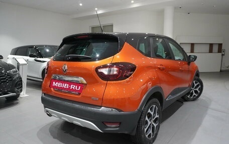 Renault Kaptur I рестайлинг, 2016 год, 1 590 000 рублей, 3 фотография
