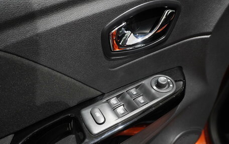 Renault Kaptur I рестайлинг, 2016 год, 1 590 000 рублей, 22 фотография