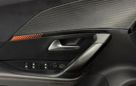 Peugeot 2008 II, 2022 год, 1 900 000 рублей, 13 фотография