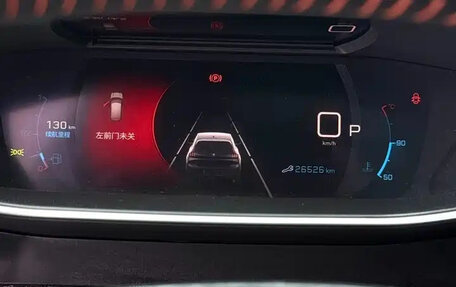 Peugeot 2008 II, 2022 год, 1 900 000 рублей, 10 фотография