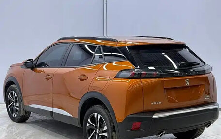 Peugeot 2008 II, 2022 год, 1 900 000 рублей, 6 фотография