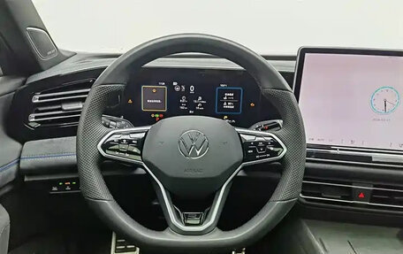 Volkswagen Tiguan, 2026 год, 13 фотография