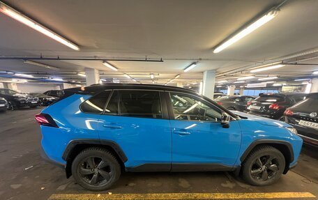 Toyota RAV4, 2019 год, 3 850 000 рублей, 8 фотография