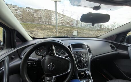 Opel Astra J, 2012 год, 630 000 рублей, 8 фотография