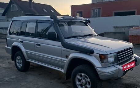 Mitsubishi Pajero III рестайлинг, 1991 год, 520 000 рублей, 3 фотография