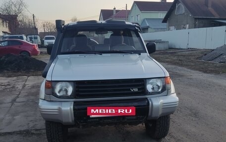 Mitsubishi Pajero III рестайлинг, 1991 год, 520 000 рублей, 2 фотография