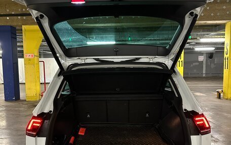 Volkswagen Tiguan II, 2017 год, 2 400 000 рублей, 9 фотография