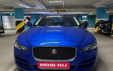 Jaguar XE I рестайлинг, 2016 год, 1 850 000 рублей, 3 фотография