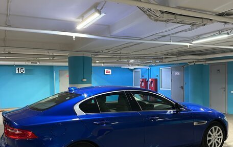 Jaguar XE I рестайлинг, 2016 год, 1 850 000 рублей, 8 фотография