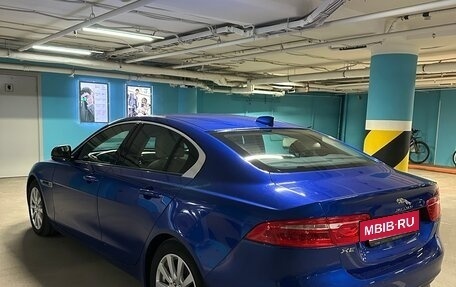 Jaguar XE I рестайлинг, 2016 год, 1 850 000 рублей, 14 фотография