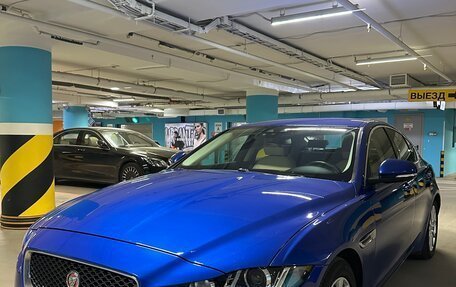 Jaguar XE I рестайлинг, 2016 год, 1 850 000 рублей, 23 фотография