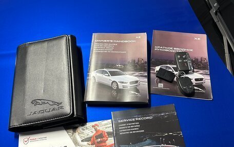 Jaguar XE I рестайлинг, 2016 год, 1 850 000 рублей, 36 фотография