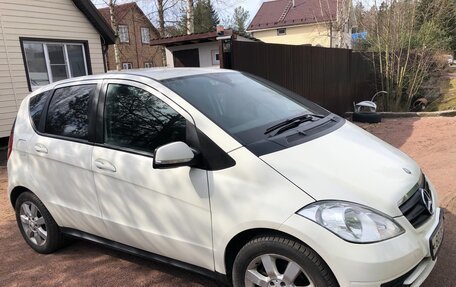 Mercedes-Benz A-Класс, 2011 год, 749 000 рублей, 4 фотография