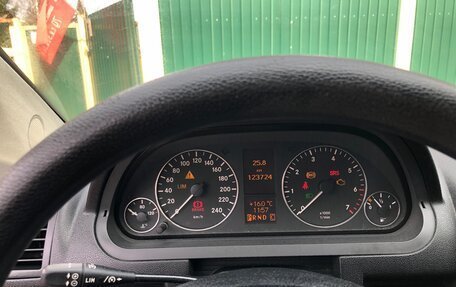 Mercedes-Benz A-Класс, 2011 год, 749 000 рублей, 23 фотография