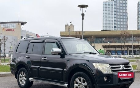 Mitsubishi Pajero IV, 2010 год, 1 640 000 рублей, 2 фотография