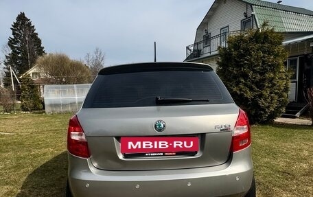 Skoda Fabia II, 2011 год, 650 000 рублей, 3 фотография