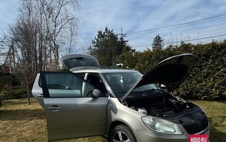 Skoda Fabia II, 2011 год, 650 000 рублей, 7 фотография