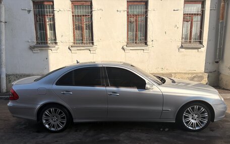 Mercedes-Benz E-Класс, 2007 год, 980 000 рублей, 4 фотография