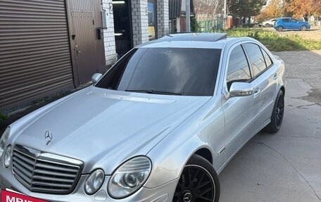 Mercedes-Benz E-Класс, 2007 год, 980 000 рублей, 8 фотография