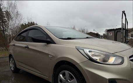 Hyundai Solaris II рестайлинг, 2012 год, 680 000 рублей, 6 фотография