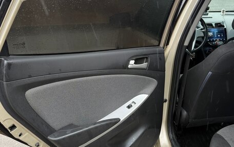 Hyundai Solaris II рестайлинг, 2012 год, 680 000 рублей, 12 фотография