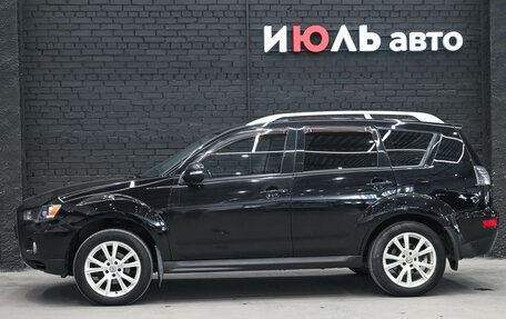 Mitsubishi Outlander III рестайлинг 3, 2009 год, 1 080 000 рублей, 7 фотография