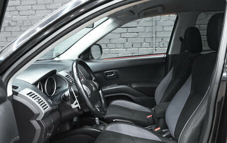 Mitsubishi Outlander III рестайлинг 3, 2009 год, 1 080 000 рублей, 10 фотография