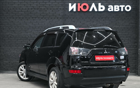 Mitsubishi Outlander III рестайлинг 3, 2009 год, 1 080 000 рублей, 6 фотография
