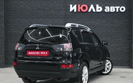 Mitsubishi Outlander III рестайлинг 3, 2009 год, 1 080 000 рублей, 4 фотография