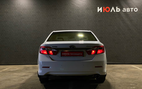 Toyota Camry, 2012 год, 1 770 000 рублей, 6 фотография