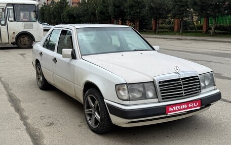 Mercedes-Benz W124, 1991 год, 180 000 рублей, 1 фотография