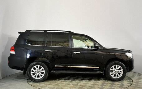Toyota Land Cruiser 200, 2015 год, 4 800 000 рублей, 6 фотография