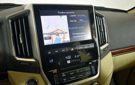 Toyota Land Cruiser 200, 2015 год, 4 800 000 рублей, 27 фотография