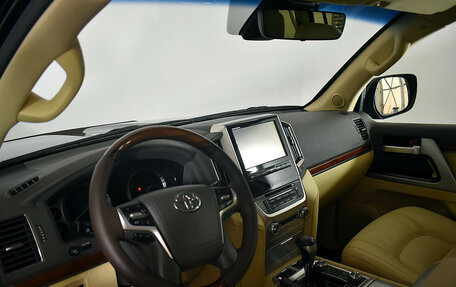 Toyota Land Cruiser 200, 2015 год, 4 800 000 рублей, 35 фотография