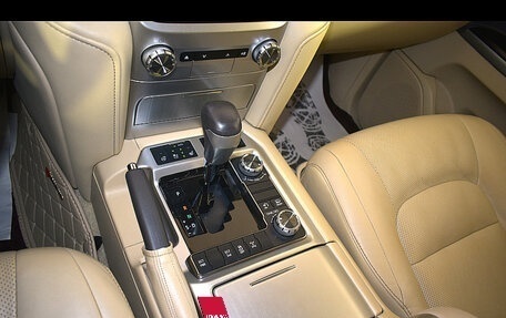 Toyota Land Cruiser 200, 2015 год, 4 800 000 рублей, 30 фотография