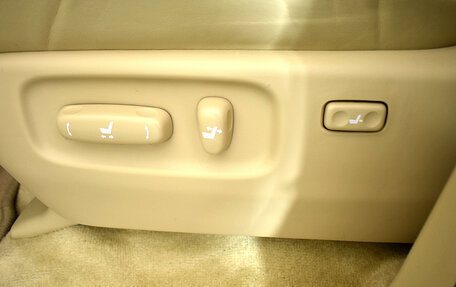 Toyota Land Cruiser 200, 2015 год, 4 800 000 рублей, 37 фотография