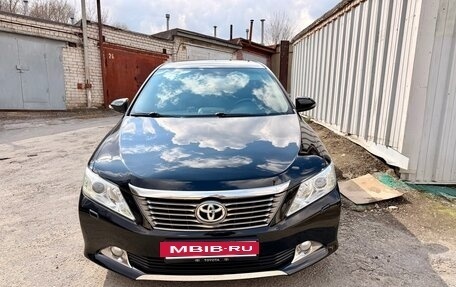 Toyota Camry, 2013 год, 2 045 000 рублей, 2 фотография